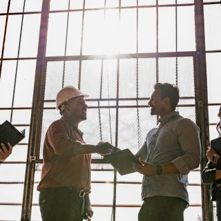 Competitividade no setor de construção Mairinque Colaboração entre empresas de construção Itu Feiras e workshops de construção civil Itu